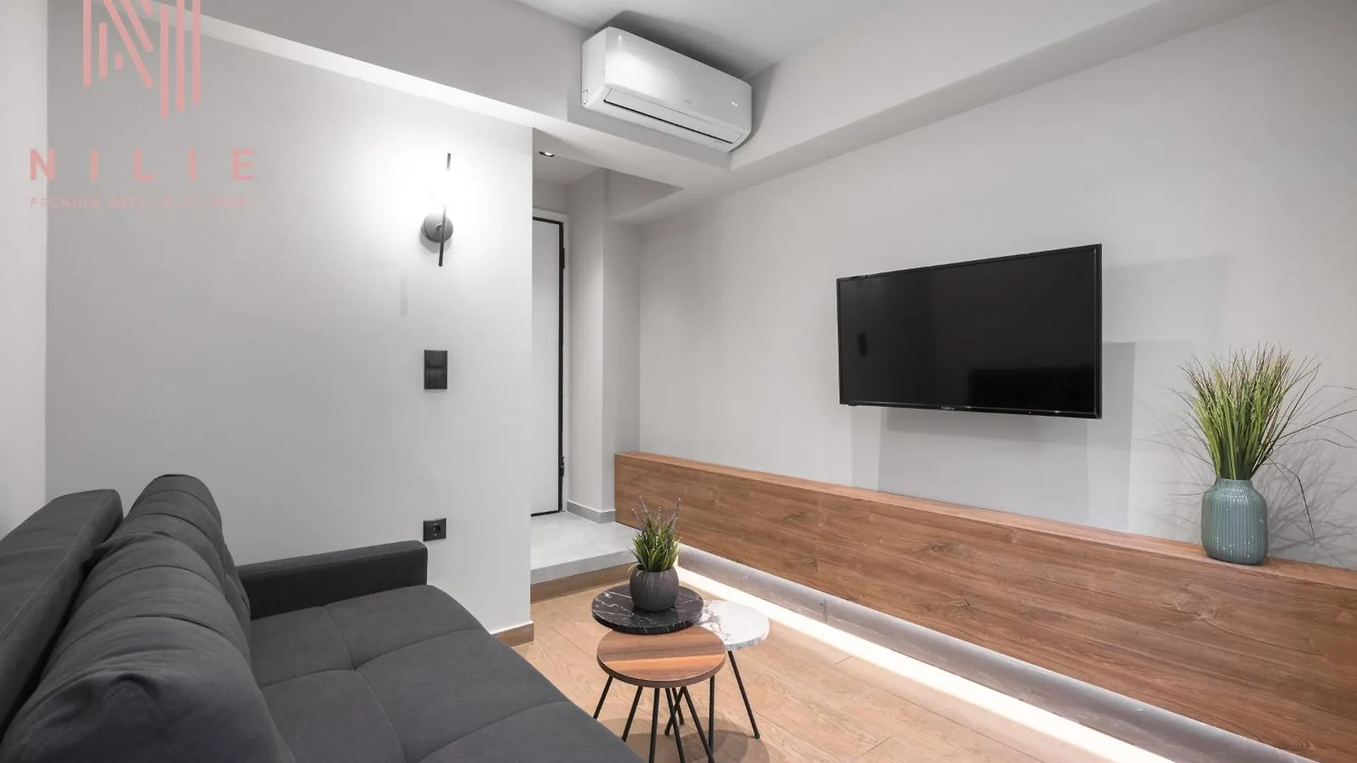 Vellow Door, Nilie Hospitality Mgmt Soluň 0*,