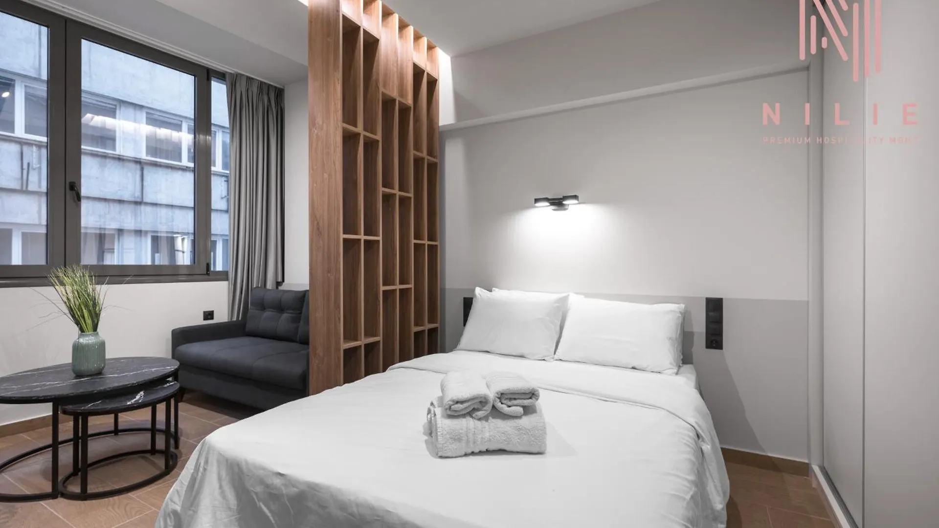 Vellow Door, Nilie Hospitality Mgmt Soluň