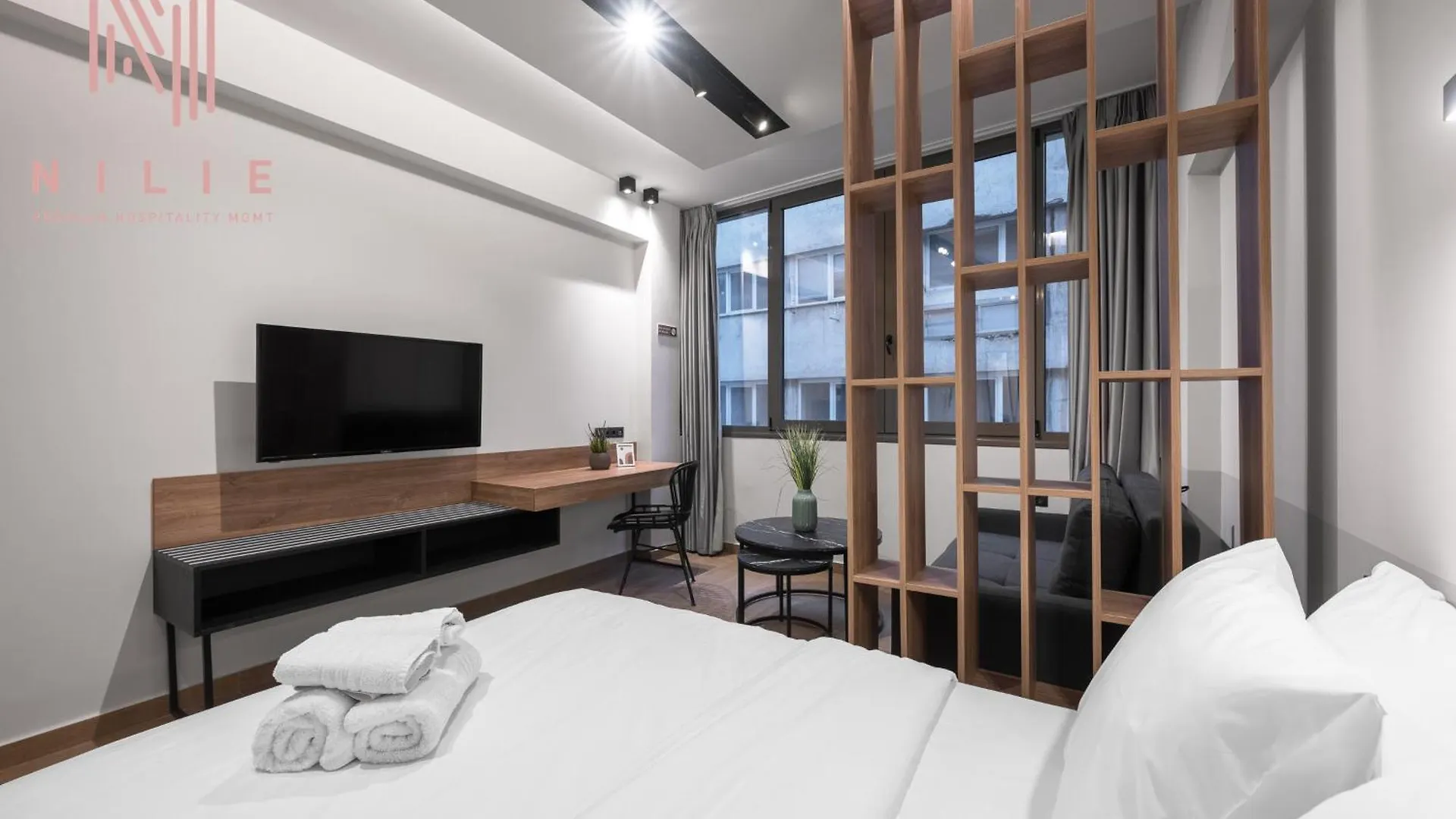 Vellow Door, Nilie Hospitality Mgmt Soluň Řecko