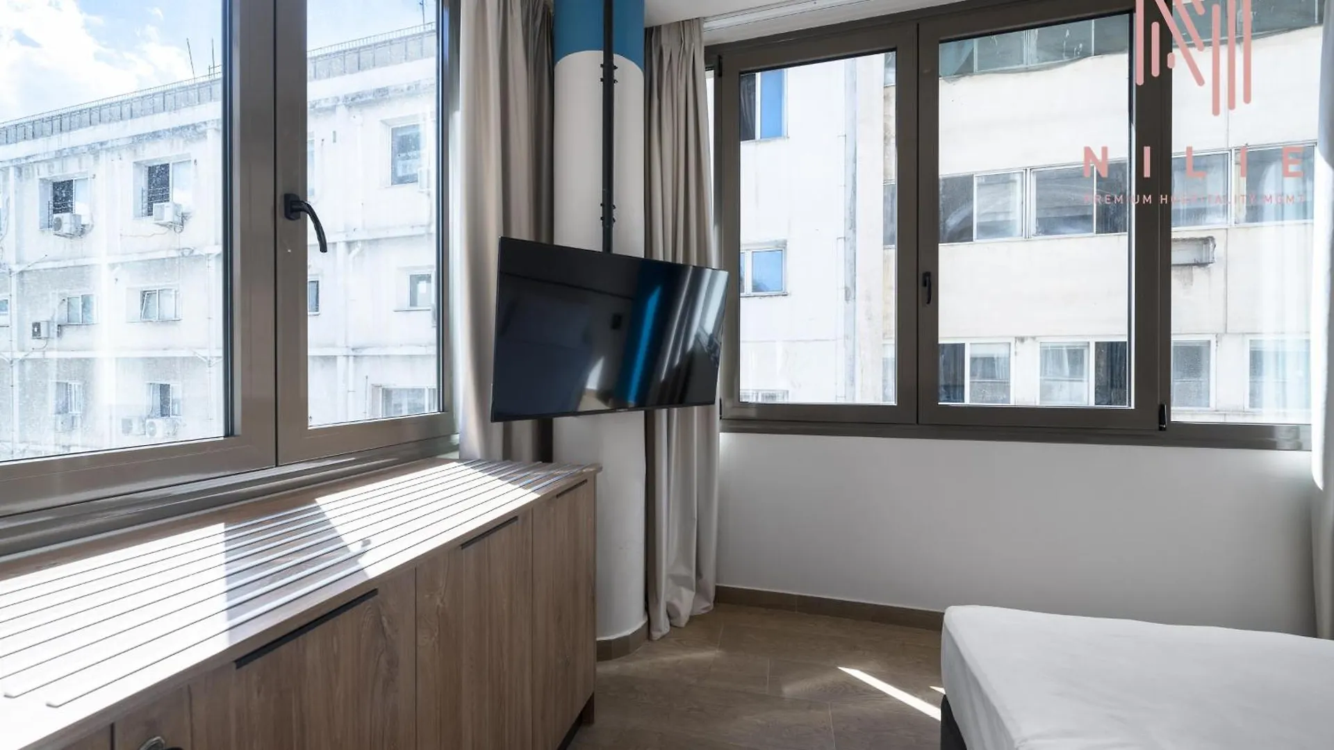 Vellow Door, Nilie Hospitality Mgmt Soluň Řecko