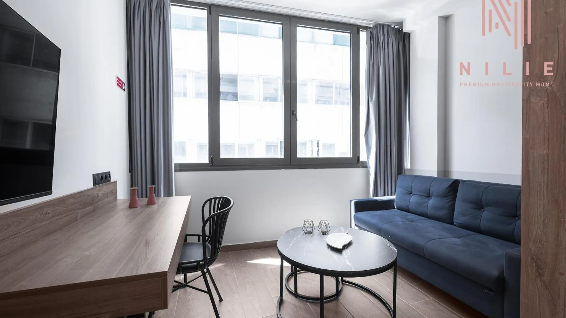 Vellow Door, Nilie Hospitality Mgmt Soluň