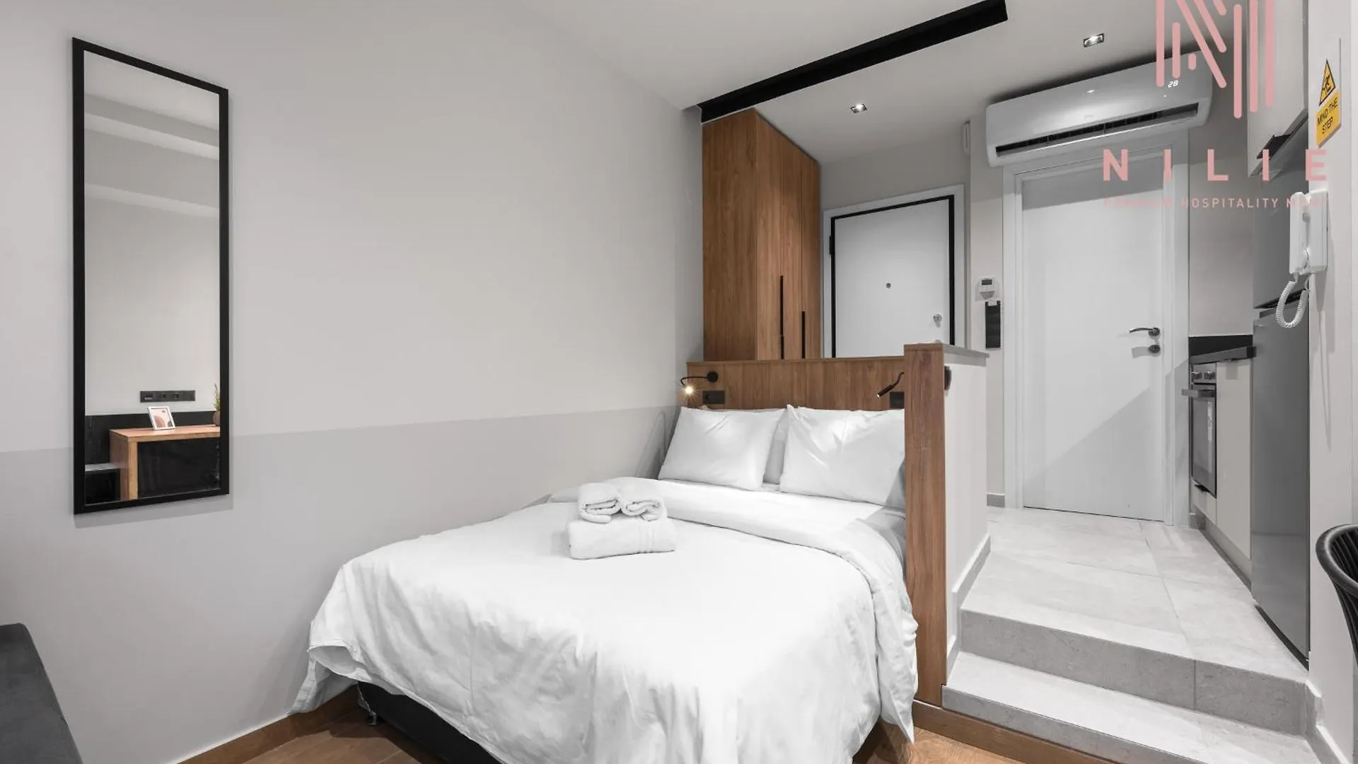 Vellow Door, Nilie Hospitality Mgmt Soluň Řecko